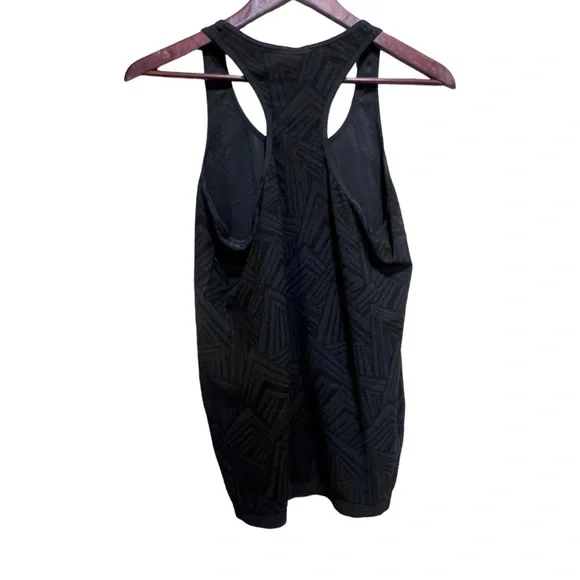 Fabletics Black Racerback Geometric Design Size Medium - Picture 4 of 10